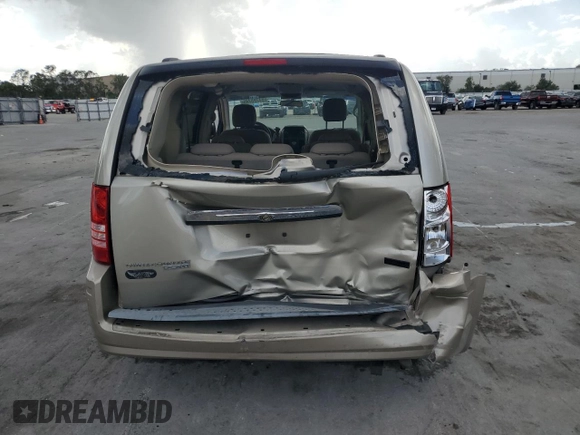 2008 Chrysler Town & Country LX with VIN 2A8HR44H28R766600, listed as a Copart auction lot 52558705 with 173,701 mi miles and Salvage Title. Bid and sale history available at carsss.com. Image 6.