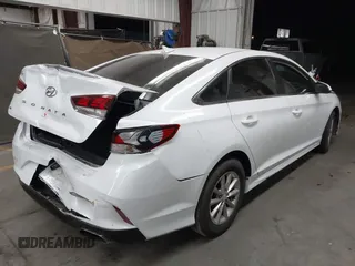 2018 Hyundai Sonata SE with VIN 5NPE24AF9JH698963, listed as a IAAI auction lot 42107412 with 107,047 mi miles and . Bid and sale history available at carsss.com. Image 4.