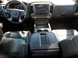 2017 GMC Sierra 1500 Denali z VIN 3GTU2PEJ7HG133884, wystawiony jako Copart lot #58940485 z przebiegiem 241 697 mil mil oraz Czysty tytuł • Clean title. Historia ofert i sprzedaży dostępna na DreamBid. Obrazek 8.