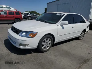 2000 Toyota Avalon XL z VIN 4T1BF28B8YU094265, wystawiony jako Copart lot #59200485 z przebiegiem 246 536 mil mil oraz Szkoda całkowita • Salvage title. Historia ofert i sprzedaży dostępna na DreamBid. Obrazek 1.