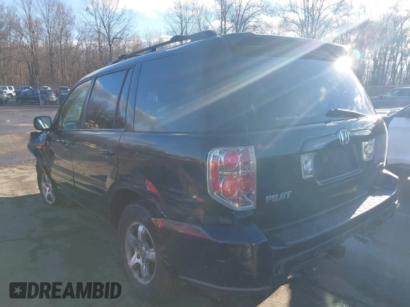2008 Honda Pilot EX-L with VIN 5FNYF18558B039347, listed as a IAAI auction lot 41117582 with 226,465 mi miles. Bid and sale history available at carsss.com. Image 3.