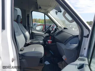 2016 Ford Transit Wagon XL with VIN 1FDZX2CM0GKB22459, listed as a IAAI auction lot 40693295 with 302,216 mi miles. Bid and sale history available at carsss.com. Image 5.