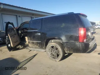 2010 Cadillac Escalade ESV Luxury z VIN 1GYUKHEFXAR213830, wystawiony jako Copart lot #42581145 z przebiegiem 221 132 mil mil oraz Nie do naprawy • Non repairable. Historia ofert i sprzedaży dostępna na DreamBid. Obrazek 2.