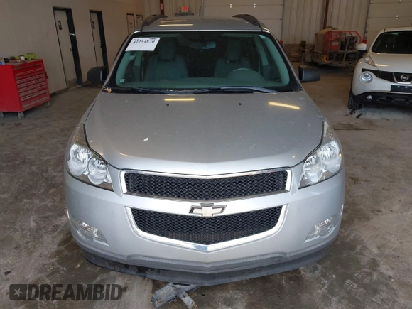 2012 Chevrolet Traverse LS z VIN 1GNKRFED4CJ382357, wystawiony jako IAAI lot #42254830 z przebiegiem 137 422 mil mil oraz . Historia ofert i sprzedaży dostępna na DreamBid. Obrazek 6.