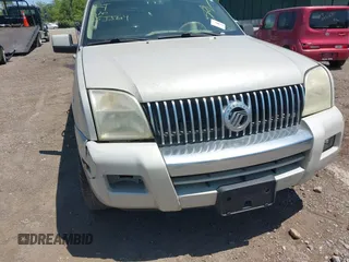 2006 Mercury Mountaineer Luxury with VIN 4M2EU47E46ZJ01687, listed as a IAAI auction lot 42398178 with Not provided miles and . Bid and sale history available at DreamBid. Image 6.