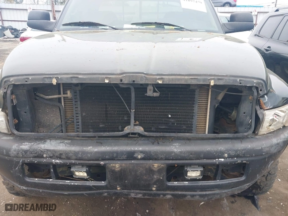 1998 Dodge Ram 1500 with VIN 1B7HF13Z5WJ170522, listed as a IAAI auction lot 41897479 with 1 mi miles. Bid and sale history available at carsss.com. Image 6.
