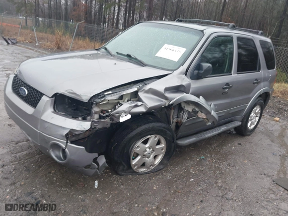 2007 Ford Escape XLT with VIN 1FMYU03177KB90563, listed as a IAAI auction lot 41566335 with 166,233 mi miles. Bid and sale history available at carsss.com. Image 17.