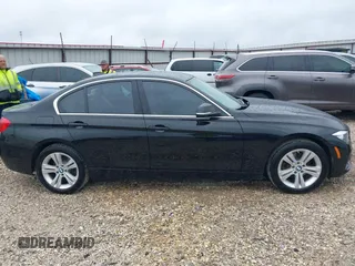 2017 BMW 3 Series 330i с VIN WBA8B9G54HNU48756, выставлен на аукционе IAAI как лот 42464818 с пробегом 82 871 миль миль и . История ставок и продаж доступна на DreamBid. Изображение 14.