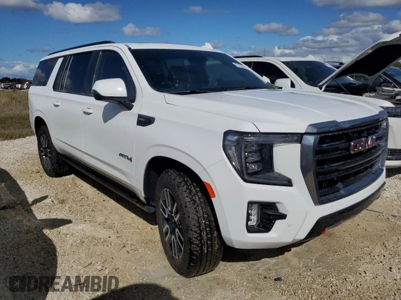 2024 GMC Yukon XL AT4 with VIN 1GKS2HKD8RR264758, listed as a Copart auction lot 77107514 with Not Provided miles and Salvage Title. Bid and sale history available at carsss.com. Image 4.