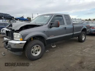 2004 Ford Super Duty F-250 XL with VIN 1FTNX21PX4EC73920, listed as a Copart auction lot 86397064 with 373,214 mi miles and Salvage Title. Bid and sale history available at carsss.com. Image 1.