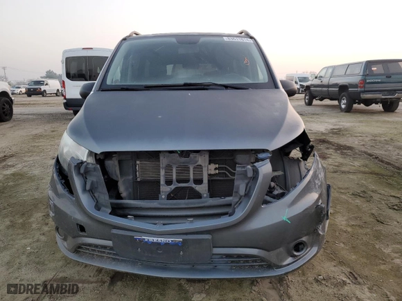 2016 Mercedes-Benz Metris Passenger Van with VIN WD4PG2EE2G3097999, listed as a Copart auction lot 83611814 with 116,039 mi miles and Salvage Title. Bid and sale history available at carsss.com. Image 5.