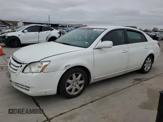 2005 Toyota Avalon XL with VIN 4T1BK36B25U050634, listed as a Copart auction lot 45025845 with 284,476 mi miles and Salvage Title. Bid and sale history available at carsss.com. Image 1.