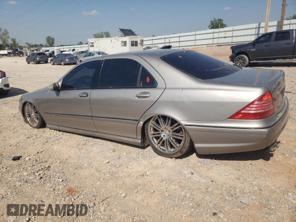 2006 Mercedes-Benz S 500 z VIN WDBNG75J36A480287, wystawiony jako Copart lot #53313745 z przebiegiem Nie podano mil oraz Czysty tytuł • Clean title. Historia ofert i sprzedaży dostępna na DreamBid. Obrazek 2.
