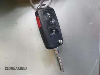 2014 Volkswagen Passat SE с VIN 1VWBN7A32EC043821, выставлен на аукционе IAAI как лот 42047327 с пробегом 104 403 миль миль и . История ставок и продаж доступна на DreamBid. Изображение 11.
