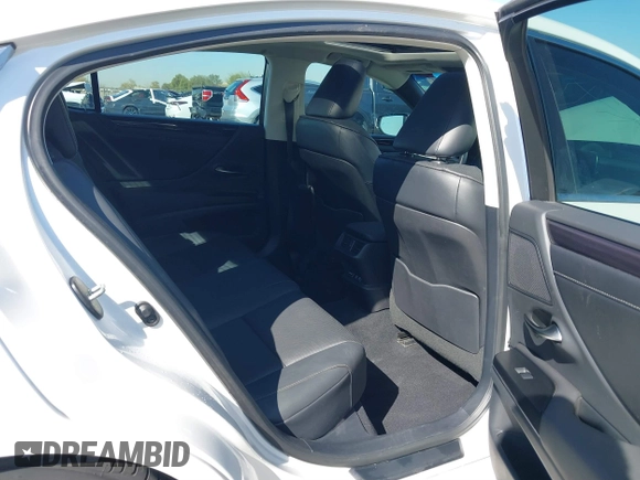 2021 Lexus ES with VIN 58ADZ1B19MU087967, listed as a IAAI auction lot 41680370 with 48,077 mi miles. Bid and sale history available at carsss.com. Image 8.