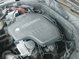 2013 BMW 5 Series 528i xDrive с VIN WBAXH5C58DD112374, выставлен на аукционе IAAI как лот 43091732 с пробегом 153 737 миль миль и . История ставок и продаж доступна на DreamBid. Изображение 19.