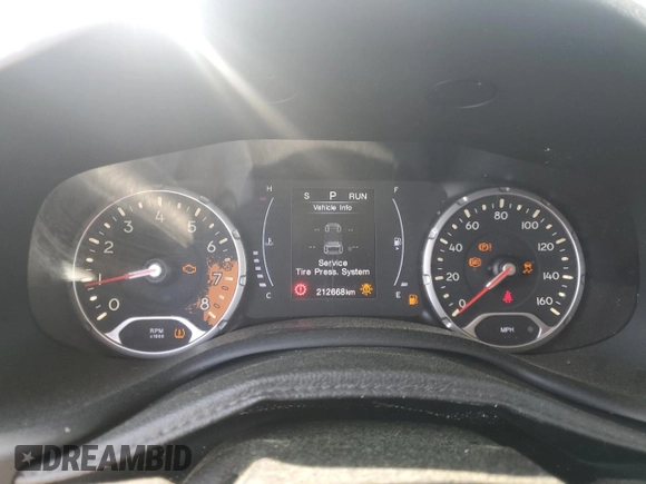 2018 Jeep Renegade Latitude with VIN ZACCJABB9JPJ37963, listed as a Copart auction lot 57336675 with 212,668 mi miles and Clean title. Bid and sale history available at DreamBid. Image 9.