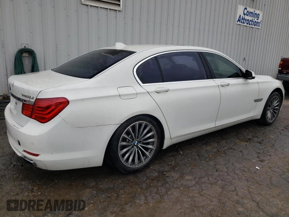 2011 BMW 7 Series 740Li with VIN WBAKB4C55BC575033, listed as a Copart auction lot 42975365 with 130,247 mi miles and Clean title. Bid and sale history available at DreamBid. Image 3.
