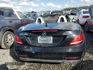 2020 Mercedes-Benz SLC 300 z VIN WDDPK3JA1LF167279, wystawiony jako Copart lot #74850644 z przebiegiem Nie podano mil oraz Szkoda całkowita • Salvage title. Historia ofert i sprzedaży dostępna na DreamBid. Obrazek 6.