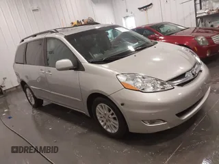 2007 Toyota Sienna XLE z VIN 5TDBK22C07S001887, wystawiony jako IAAI lot #41977926 z przebiegiem 205 520 mil mil oraz . Historia ofert i sprzedaży dostępna na DreamBid. Obrazek 1.