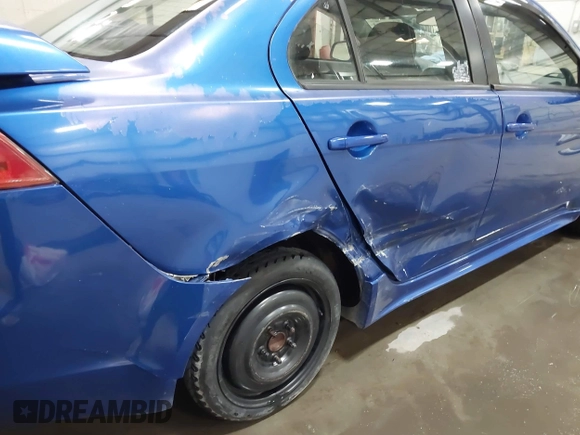 2009 Mitsubishi Lancer ES with VIN JA3AU26U29U036243, listed as a IAAI auction lot 41952044 with 181,650 mi miles. Bid and sale history available at carsss.com. Image 6.
