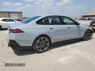 2025 BMW 5 Series 530i with VIN WBA43FJ01SCT75551, listed as a Copart auction lot 53559065 with 7,348 mi miles and Clean Title. Bid and sale history available at carsss.com. Image 3.