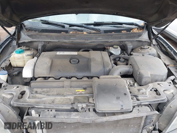 2010 Volvo XC90 I6 with VIN YV4982CZ7A1534370, listed as a IAAI auction lot 41972085 with 276,494 mi miles. Bid and sale history available at carsss.com. Image 10.