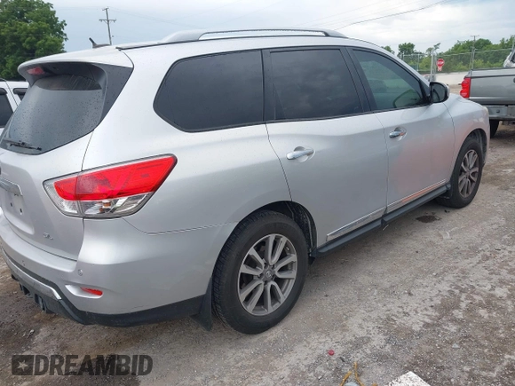 2014 Nissan Pathfinder Platinum with VIN 5N1AR2MNXEC686335, listed as a IAAI auction lot 42609936 with 180,720 mi miles and . Bid and sale history available at DreamBid. Image 4.