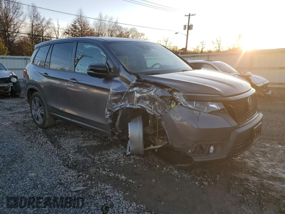 2019 Honda Passport EX-L z VIN 5FNYF8H58KB017231, wystawiony jako Copart lot #85370784 z przebiegiem 47 412 mil mil oraz Szkoda całkowita • Salvage title. Historia ofert i sprzedaży dostępna na DreamBid. Obrazek 4.