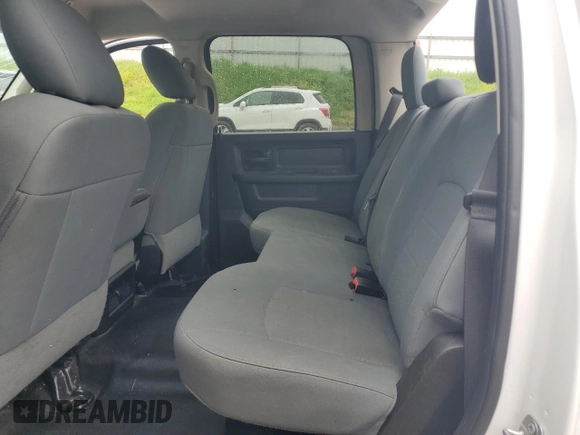 2018 Ram 2500 Tradesman z VIN 3C6UR5CL4JG368230, wystawiony jako Copart lot #56683775 z przebiegiem 185 542 mil mil oraz Czysty tytuł • Clean title. Historia ofert i sprzedaży dostępna na DreamBid. Obrazek 10.