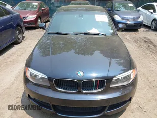 2013 BMW 1 Series 128i z VIN WBAUP7C56DVP24536, wystawiony jako IAAI lot #42423078 z przebiegiem 74 874 mil mil oraz . Historia ofert i sprzedaży dostępna na DreamBid. Obrazek 6.