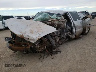2005 GMC Sierra Denali z VIN 2GTEK63N451120566, wystawiony jako Copart lot #69477131 z przebiegiem Nie podano mil oraz Szkody całkowita. Historia ofert i sprzedaży dostępna na DreamBid. Obrazek 2.