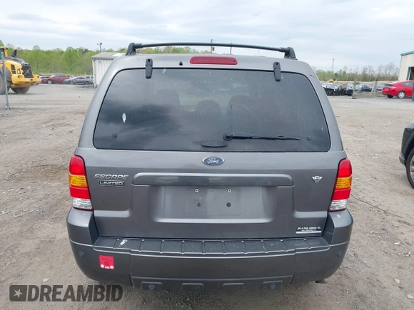 2005 Ford Escape Limited with VIN 1FMYU94155KB76337, listed as a IAAI auction lot 42006729 with 170,526 mi miles. Bid and sale history available at carsss.com. Image 16.