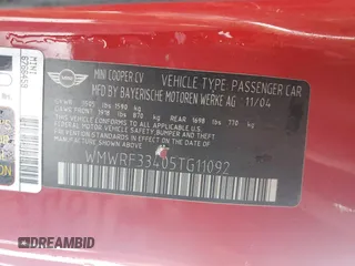2005 MINI Convertible z VIN WMWRF33405TG11092, wystawiony jako Copart lot #84762004 z przebiegiem 94 895 mil mil oraz Szkoda całkowita • Salvage title. Historia ofert i sprzedaży dostępna na DreamBid. Obrazek 12.