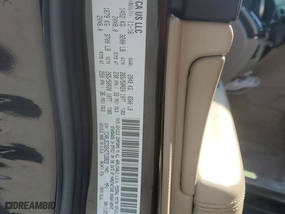2017 Jeep Grand Cherokee Overland with VIN 1C4RJECG2HC712823, listed as a Copart auction lot 48063325 with 124,812 mi miles and Salvage Title. Bid and sale history available at carsss.com. Image 14.