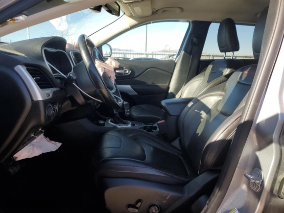 2018 Jeep Cherokee Trailhawk with VIN 1C4PJMBBXJD572091, listed as a Copart auction lot 83634294 with 88,792 mi miles and Salvage Title. Bid and sale history available at carsss.com. Image 7.