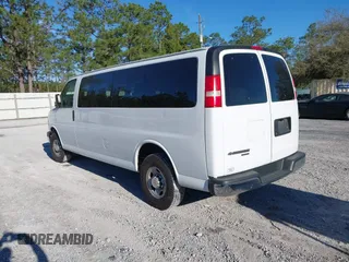 2015 Chevrolet Express Passenger LT with VIN 1GAZG1FG4F1145356, listed as a IAAI auction lot 41768799 with 134,492 mi miles and . Bid and sale history available at DreamBid. Image 3.