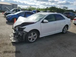 2014 Toyota Camry L with VIN 4T1BF1FK0EU407236, listed as a Copart auction lot 51843655 with 179,842 mi miles and Salvage Title. Bid and sale history available at carsss.com. Image 1.