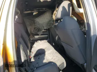 2016 Toyota Tundra SR5 z VIN 5TFRY5F11GX210251, wystawiony jako Copart lot #84218974 z przebiegiem 53 047 mil mil oraz Szkoda całkowita • Salvage title. Historia ofert i sprzedaży dostępna na DreamBid. Obrazek 11.