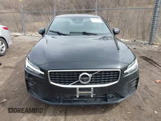 2019 Volvo S60 R-Design with VIN 7JRA22TM9KG014922, listed as a IAAI auction lot 41826883 with 97,702 mi miles. Bid and sale history available at carsss.com. Image 13.