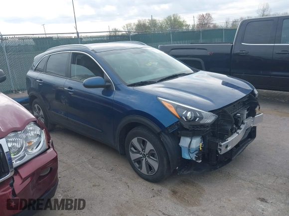 2022 Kia Niro LX with VIN KNDCB3LCXN5512079, listed as a IAAI auction lot 42090560 with 36,552 mi miles. Bid and sale history available at carsss.com. Image 1.