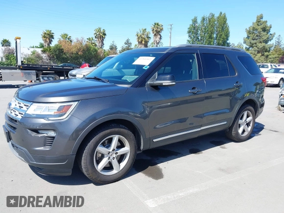 2018 Ford Explorer XLT z VIN 1FM5K7D85JGC55627, wystawiony jako IAAI lot #42261412 z przebiegiem 133 125 mil mil oraz . Historia ofert i sprzedaży dostępna na DreamBid. Obrazek 17.