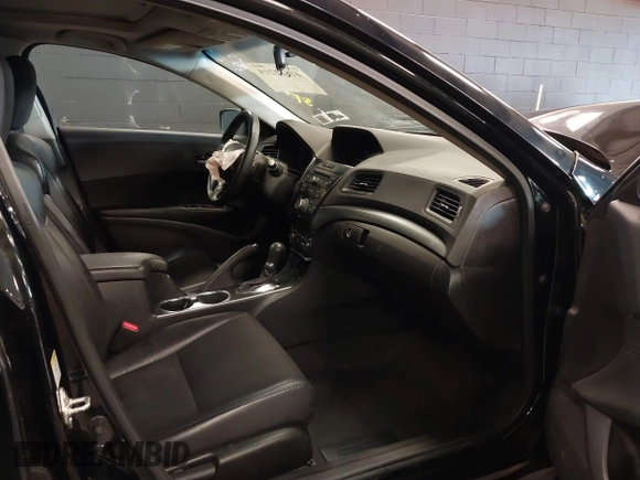 2013 Acura ILX with VIN 19VDE1F35DE018378, listed as a IAAI auction lot 41611219 with 119,624 mi miles. Bid and sale history available at carsss.com. Image 5.