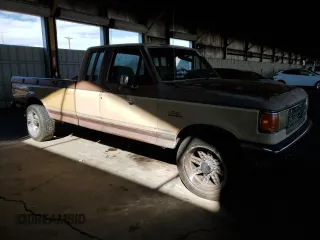 1987 Ford F-250 with VIN 1FTHX2517HKB35293, listed as a Copart auction lot 79138584 with 58,682 mi miles and Clean Title. Bid and sale history available at carsss.com. Image 4.