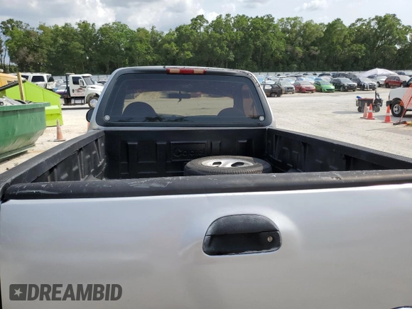 2000 Ford F-150 XL with VIN 1FTZF1727YNB38782, listed as a Copart auction lot 55749405 with 195,440 mi miles and Salvage title. Bid and sale history available at DreamBid. Image 10.