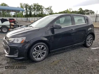 2020 Chevrolet Sonic LT z VIN 1G1JD6SB5L4137709, wystawiony jako Copart lot #55651925 z przebiegiem 38 048 mil mil oraz Szkoda całkowita • Salvage title. Historia ofert i sprzedaży dostępna na DreamBid. Obrazek 1.