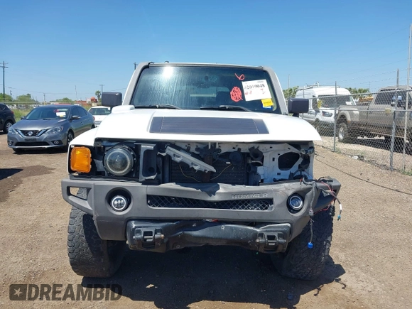 2008 Hummer H3 Luxury с VIN 5GTEN13E188190871, выставлен на аукционе IAAI как лот 42019048 с пробегом 221 420 миль миль и . История ставок и продаж доступна на DreamBid. Изображение 12.