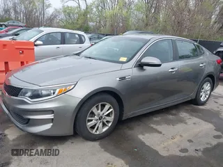 2016 Kia Optima LX с VIN 5XXGT4L32GG015238, выставлен на аукционе IAAI как лот 41921991 с пробегом 138 816 миль миль и . История ставок и продаж доступна на DreamBid. Изображение 14.