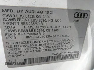 2022 Audi Q3 S line Premium Plus z VIN WA1EECF31N1045258, wystawiony jako IAAI lot #42299558 z przebiegiem 19 332 mil mil oraz . Historia ofert i sprzedaży dostępna na DreamBid. Obrazek 9.