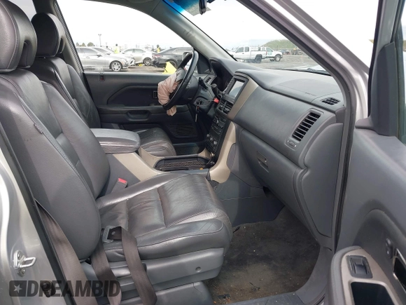 2008 Honda Pilot EX-L with VIN 5FNYF287X8B017612, listed as a IAAI auction lot 41491138 with 315,287 mi miles and . Bid and sale history available at DreamBid. Image 5.